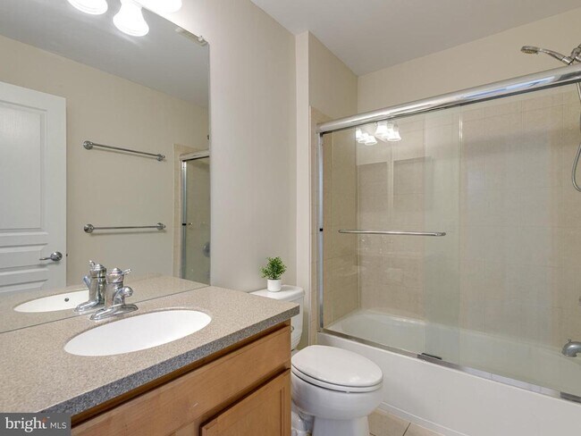 Building Photo - 209 N Caldwell Cir