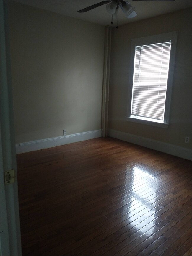 Building Photo - 85 Lynnfield St