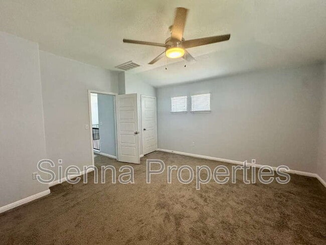 Building Photo - 372 Kingfisher Ln
