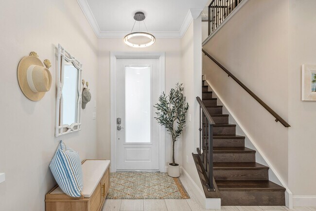 Building Photo - 550 Tomahawk Ct