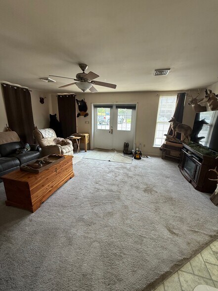 Building Photo - 408 Newcomer Rd