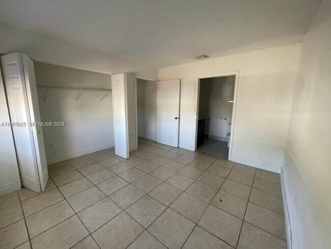 Building Photo - 7991 SW 152nd Ave