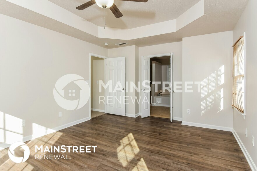 Building Photo - 480 Washington Dr