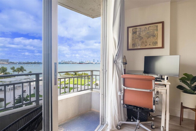 Building Photo - 770 Claughton Island Dr
