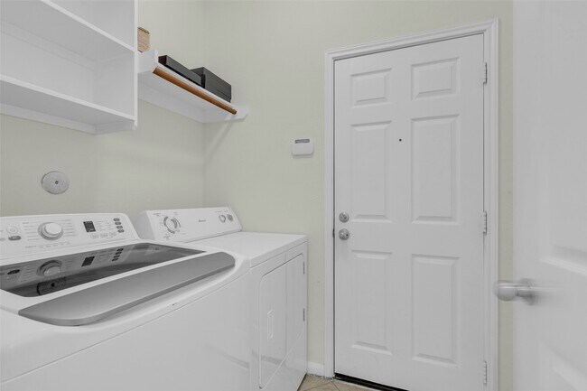 Building Photo - 15419 Benson Landing Dr