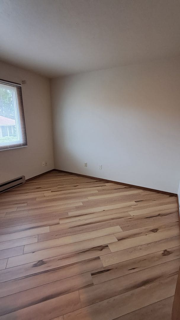 Building Photo - 6006 Boxwood Dr