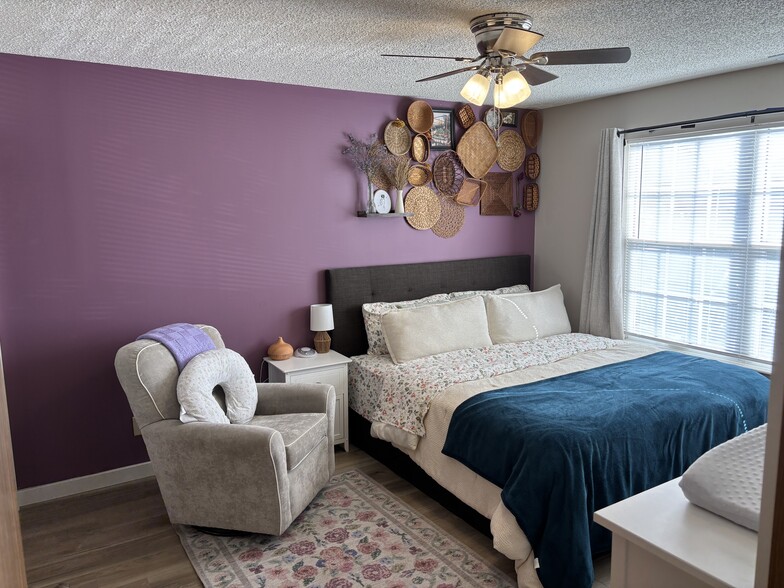 Building Photo - 2360 Wapakoneta Ave