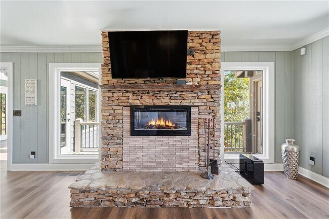 Building Photo - 1545 Dawson Petit Rdg Dr