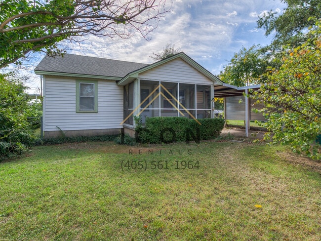 Primary Photo - 3228 NW 11th St