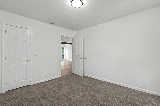 Building Photo - 2464 Elfinwing Ln