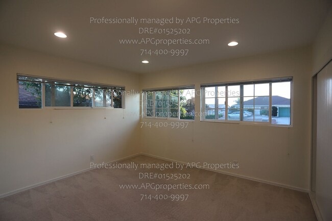 Building Photo - 1041 Brightwood St