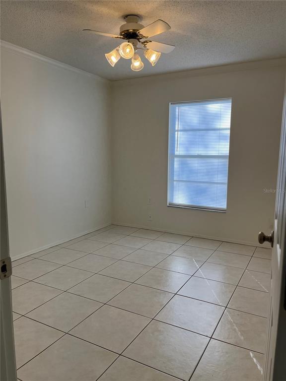 Building Photo - 3021 W Tampa Bay Blvd