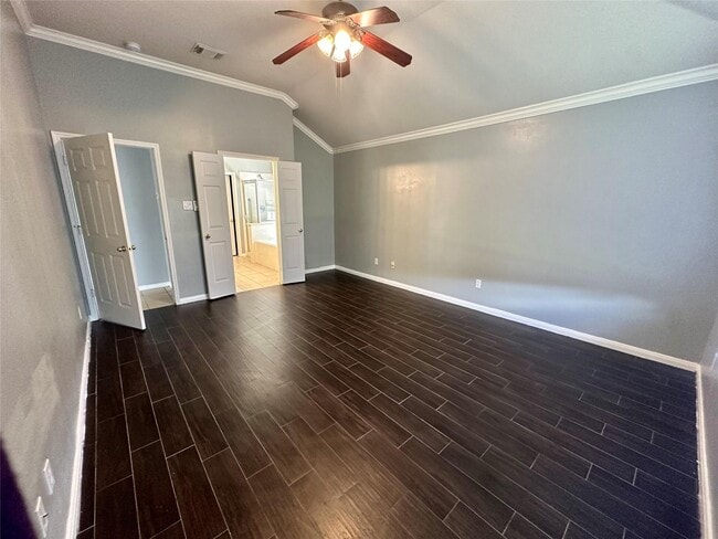 Building Photo - 4542 Reams Ln