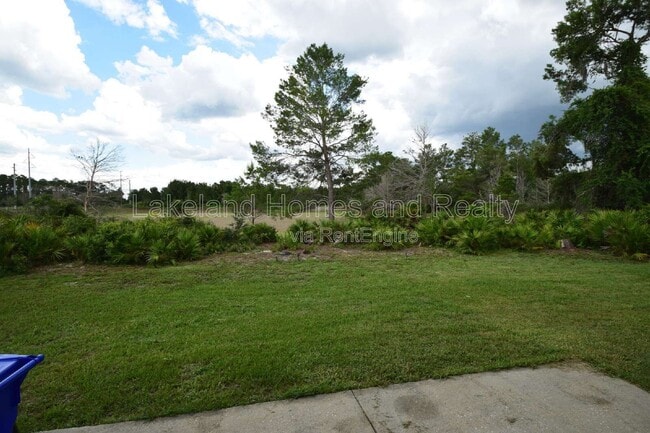 Building Photo - 5123 Spanish Oaks Dr