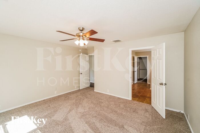 Building Photo - 1632 Mountain Brook