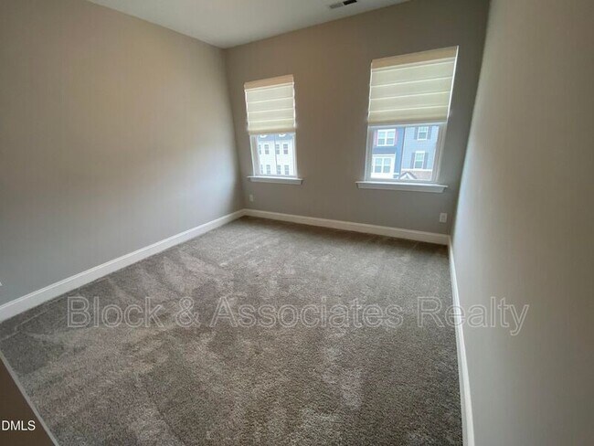 Building Photo - 806 Grafton Peak Ln