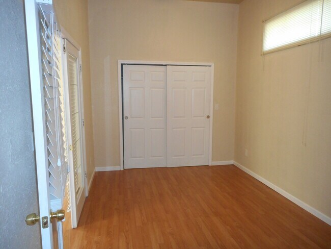 Building Photo - 613 Donaldson Ave