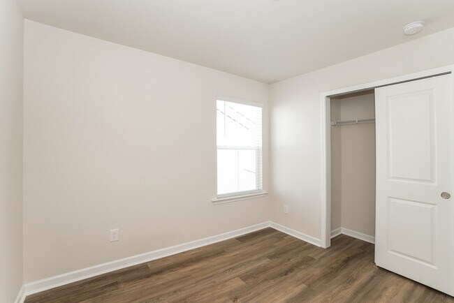 Building Photo - Beautiful 4-Bedroom in Cane Bay