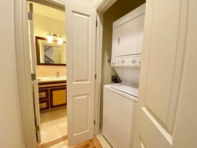 Building Photo - 2448-2452 Geary Blvd