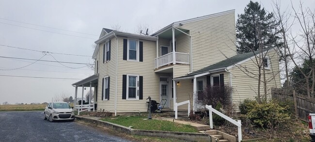 Building Photo - 1 bedroom home with loft in  Manheim Township