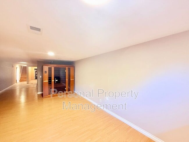 Building Photo - 1308 NW 50th St