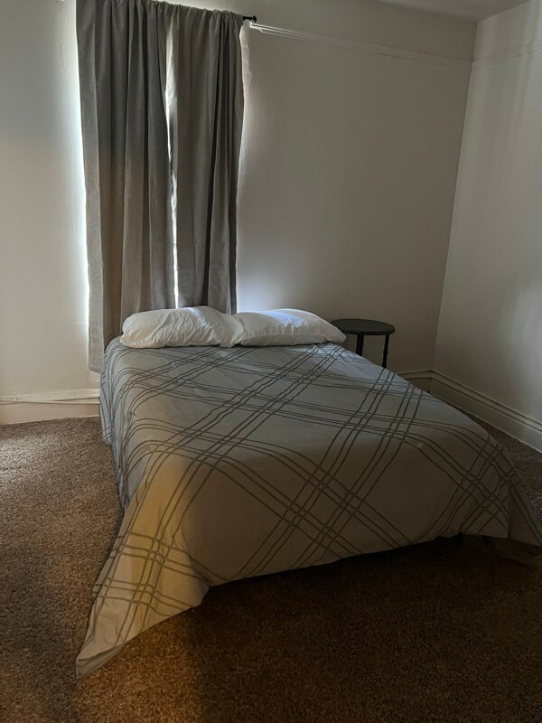 Building Photo - 508 Dickenson St