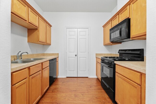 Building Photo - 12230 Turchin Dr