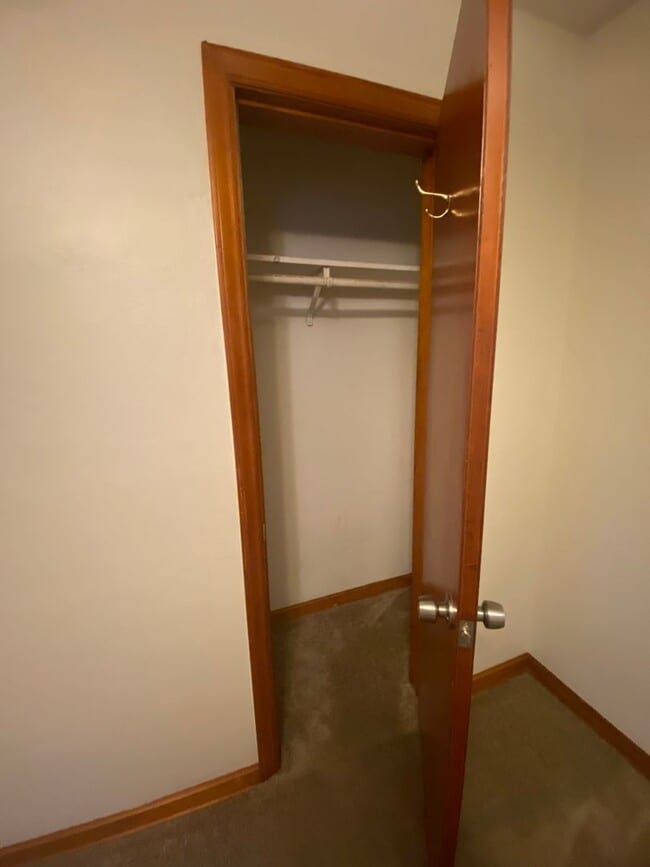 Building Photo - 3112 S Vermont Ave