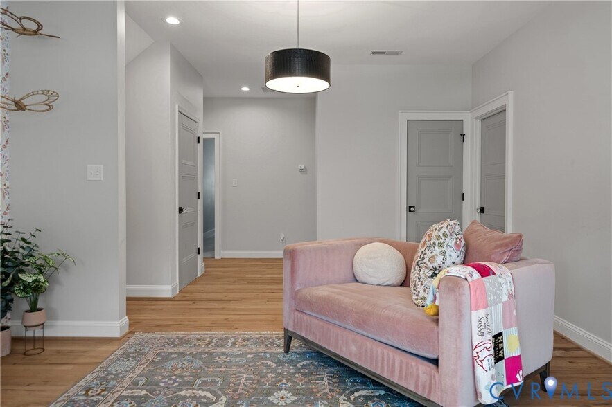 Building Photo - 3618 Graythorne Dr