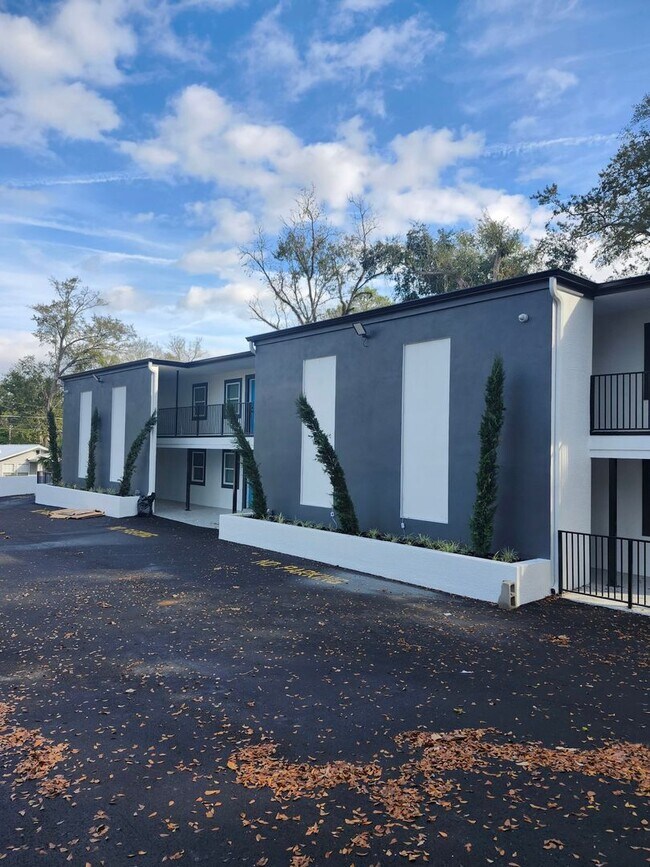 Primary Photo - Kissimmee Street Apartments