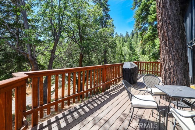 Building Photo - 41625 Thrush Ct