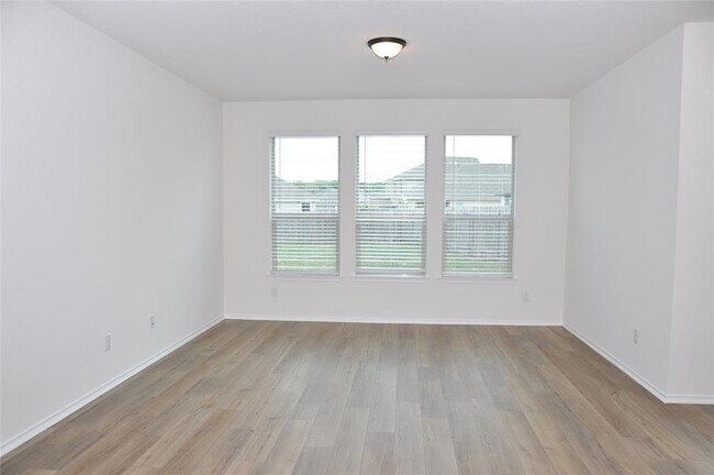 Building Photo - 204 Coastal Wy