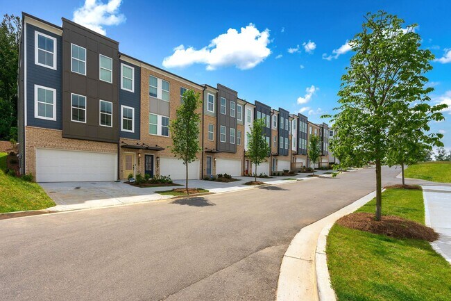 Building Photo - BRAND NEW Townhome located in Westside Ben...