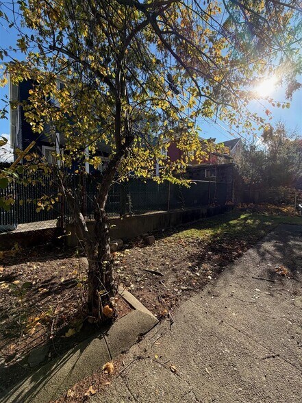 Building Photo - 41 Michigan Ave