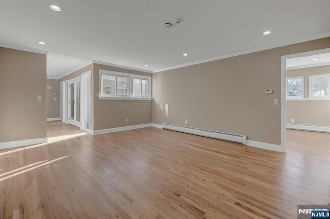 Building Photo - 16 Cypress Peak Ln