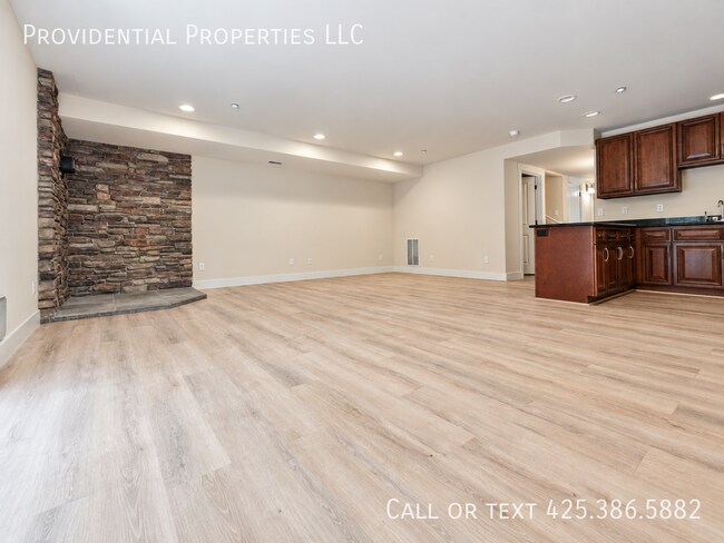 Building Photo - 1722 264th Ave NE