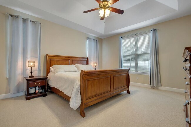 Building Photo - Southwood Home With Large Yard