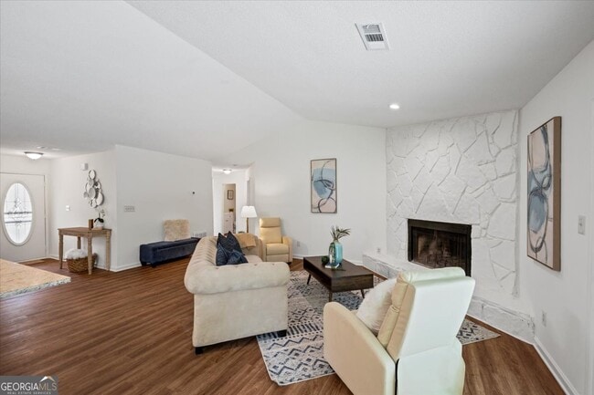 Building Photo - 4818 Terrace Green Trce