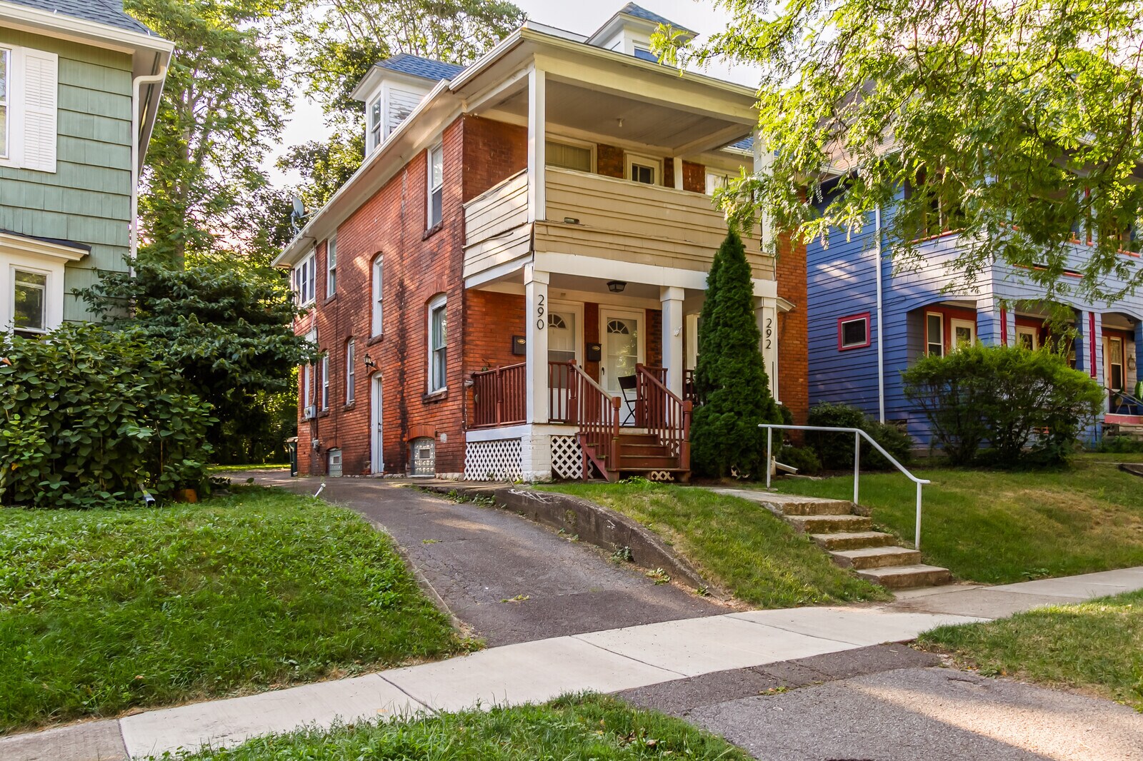 Front of the house - 290 Field Street