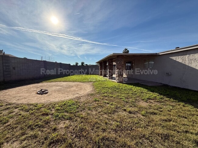 Building Photo - 4717 N 82nd Ave