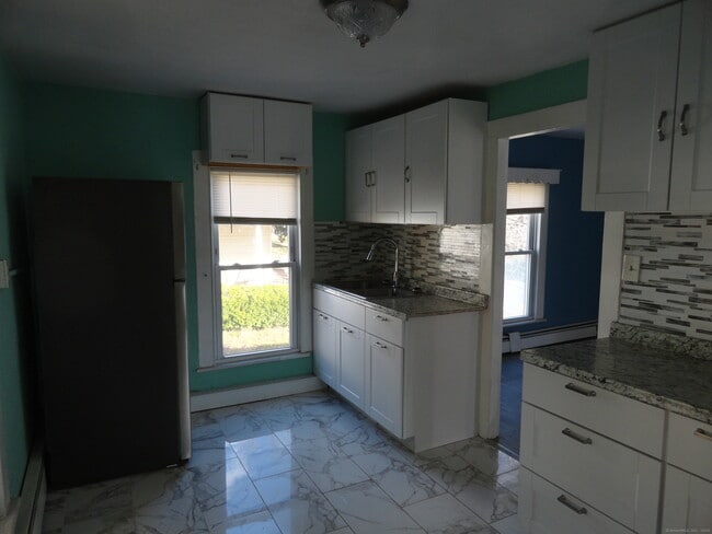 Building Photo - 177 E Pearl St