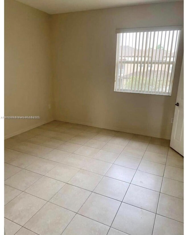 Building Photo - 9044 SW 153rd Ct
