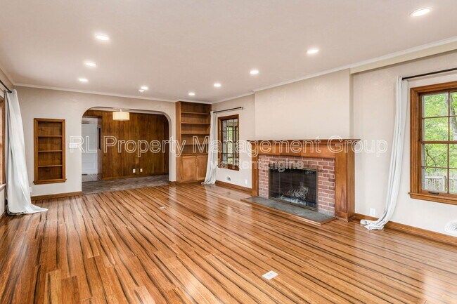 Building Photo - 413 Walhalla Rd