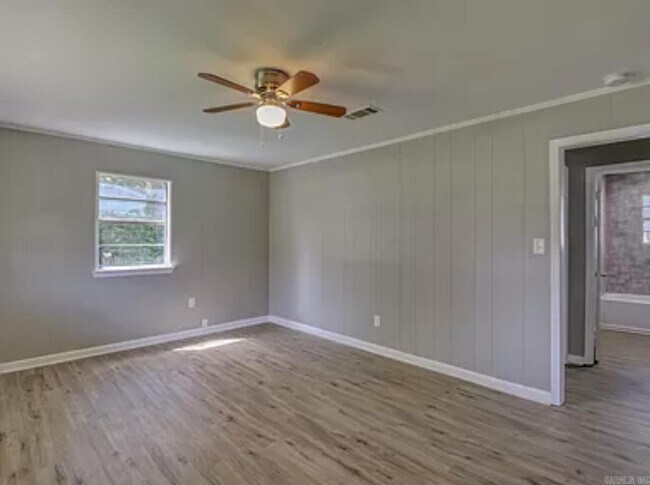 Building Photo - 106 S Grant St