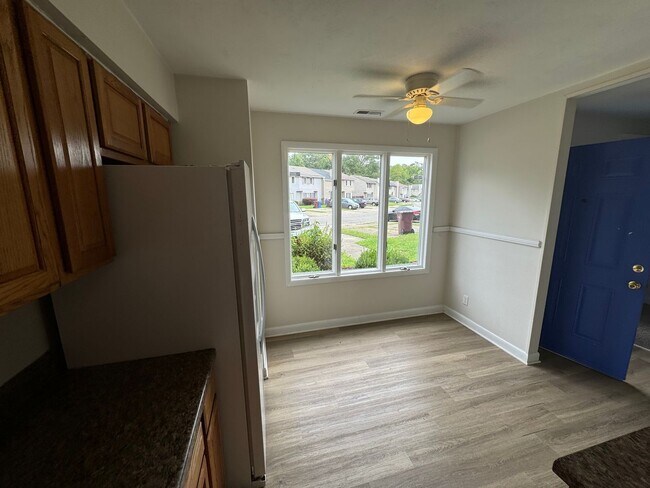 Building Photo - 3446 Bruin Dr