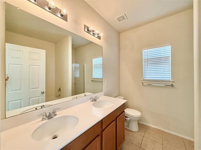 Building Photo - 2336 Bermont Red Ln