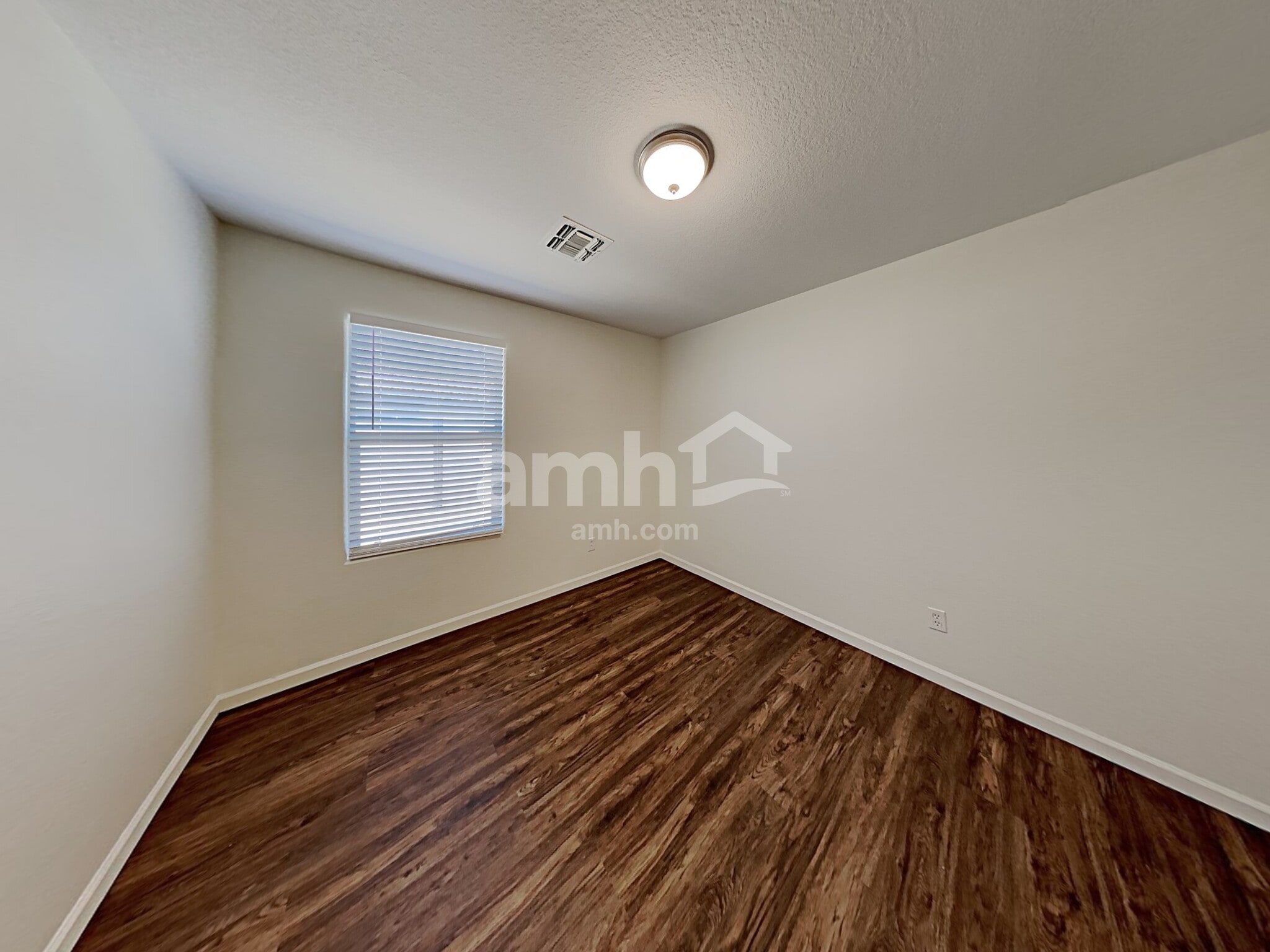 Building Photo - 4592 E Longhorn St