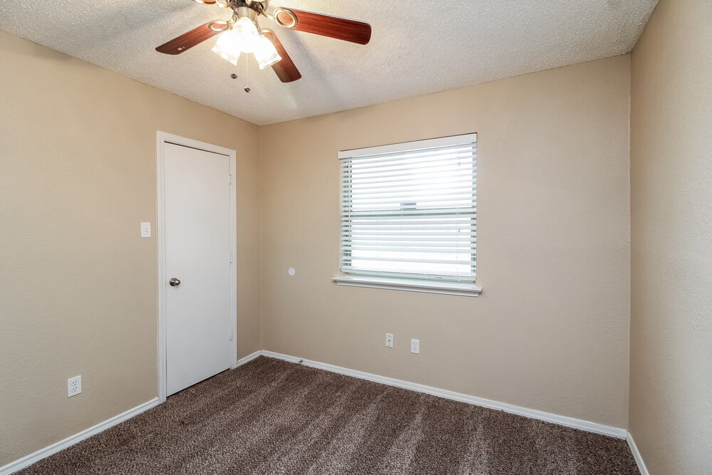 Building Photo - 405 Lemon Dr