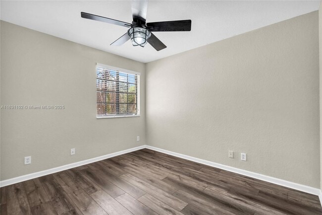 Building Photo - 4137 Briar Ln