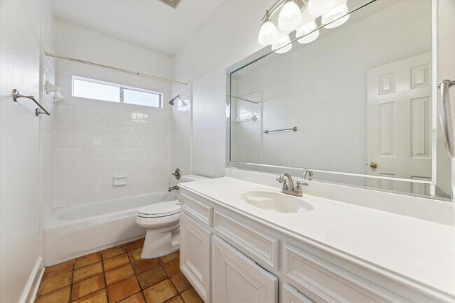 Building Photo - 1339 Parkway Ct